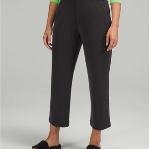 Lululemon Softstreme High-Rise Straight Leg Crop - Black
